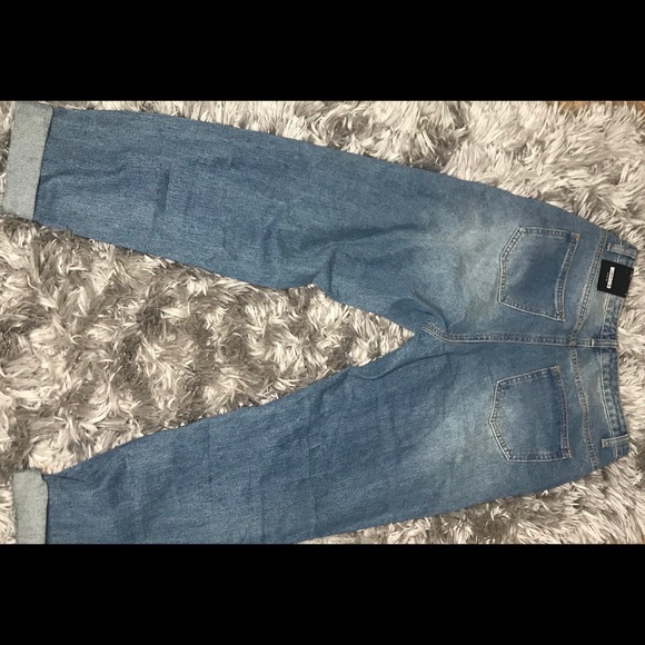 High Rise Mom Jeans - Picture 3 of 5